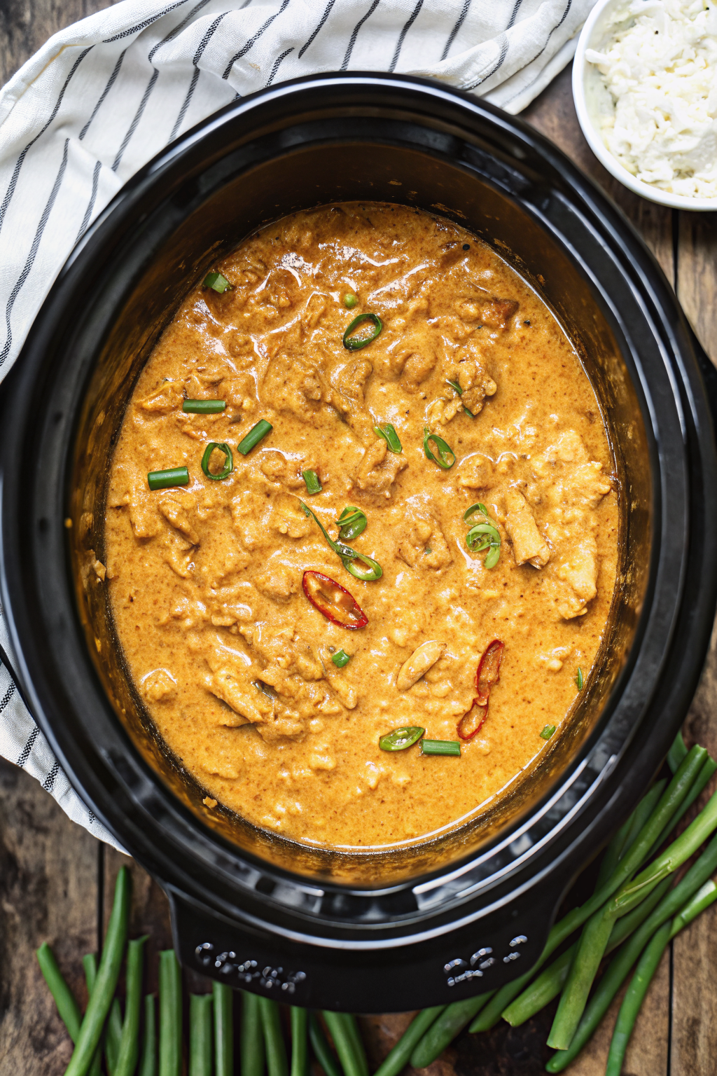 Slow Cooker Sweet Chili Cream Cheese Chicken